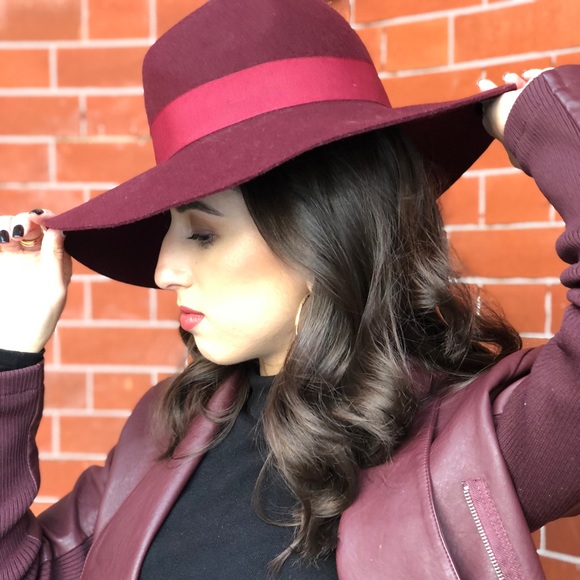 Express Burgundy Wool/Laine Hat - Picture 6 of 6